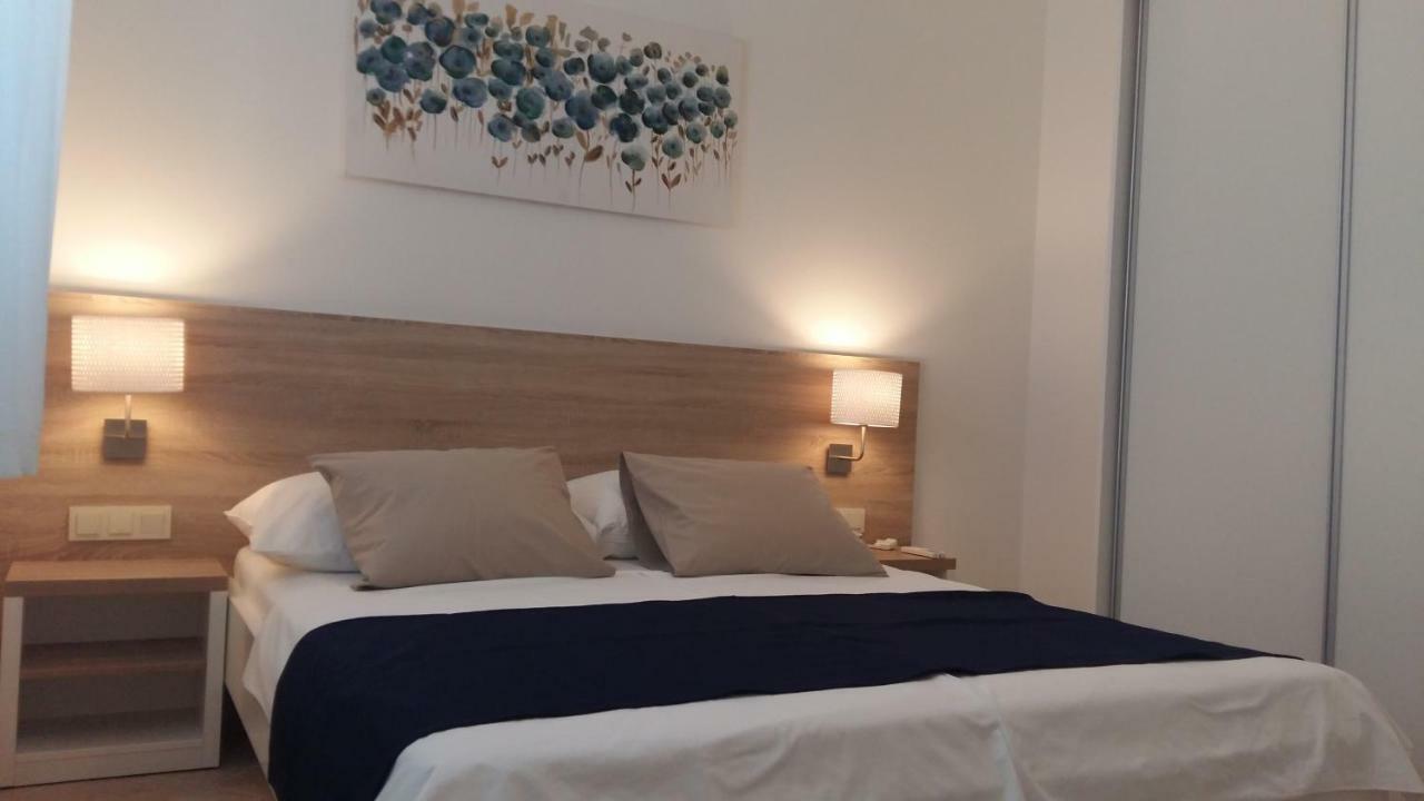 Haus Mit Meerblick Lopar Eksteriør billede