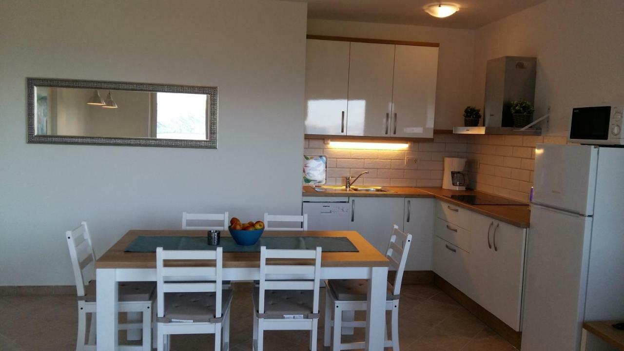 Haus Mit Meerblick Lopar Eksteriør billede